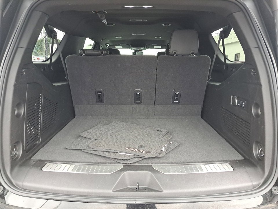 2025 GMC Yukon XL 4WD Denali