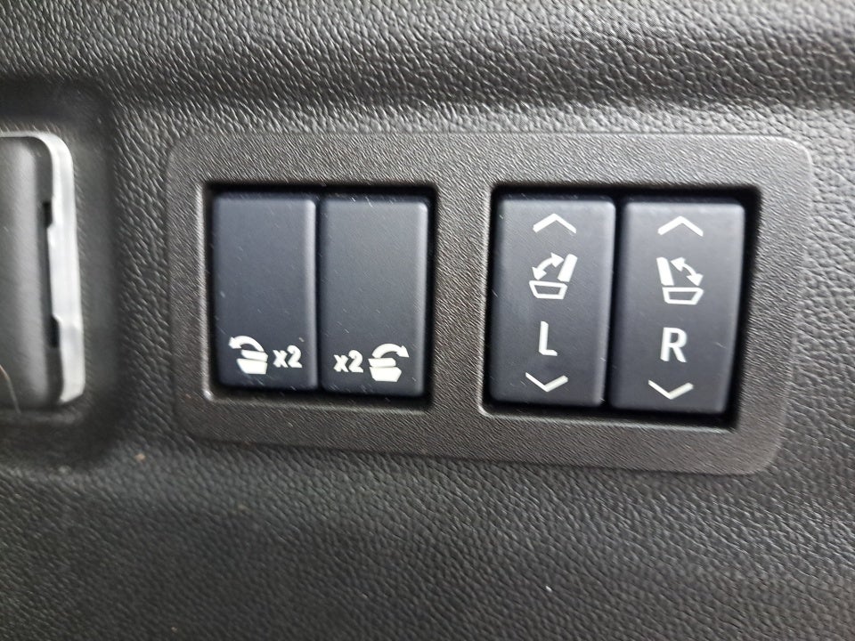 2025 GMC Yukon XL 4WD Denali