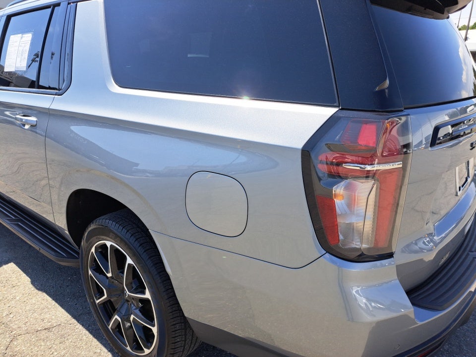 2023 Chevrolet Suburban 4WD RST