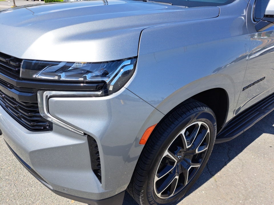 2023 Chevrolet Suburban 4WD RST