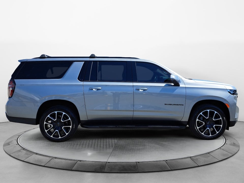 2023 Chevrolet Suburban 4WD RST
