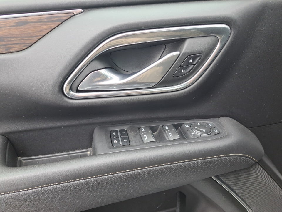 2023 Chevrolet Suburban 4WD Premier