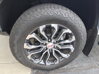 2023 GMC Canyon 4WD Denali