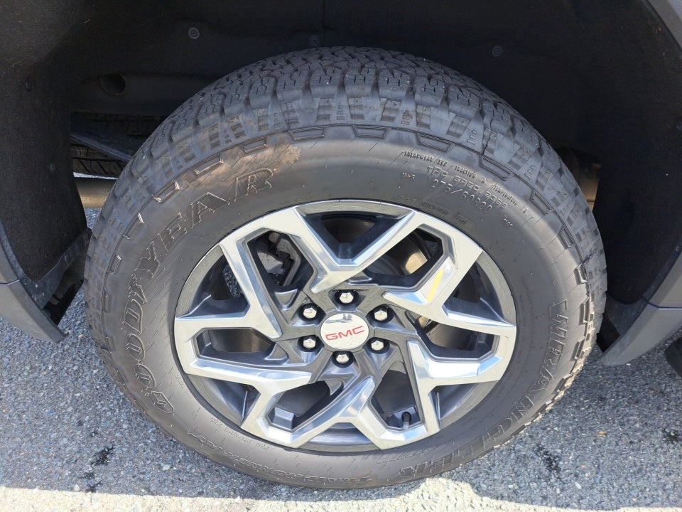 2024 GMC Sierra 1500 4WD Crew Cab Short Box SLT