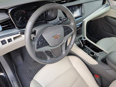 2020 Cadillac XT5 FWD Premium Luxury