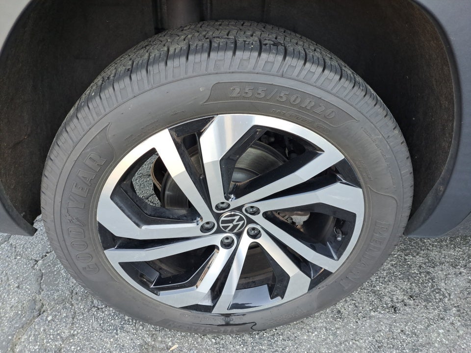 2020 Volkswagen Atlas Cross Sport 3.6L V6 SEL R-Line