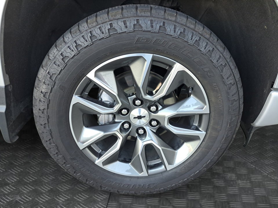 2022 Chevrolet Silverado 1500 4WD Crew Cab Short Bed RST