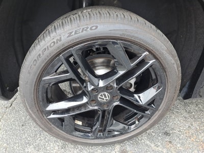 2025 Volkswagen Tiguan SE R-Line Black