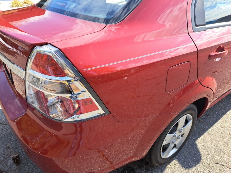 2011 Chevrolet Aveo 1LT