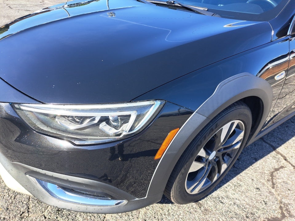 2018 Buick Regal TourX Essence