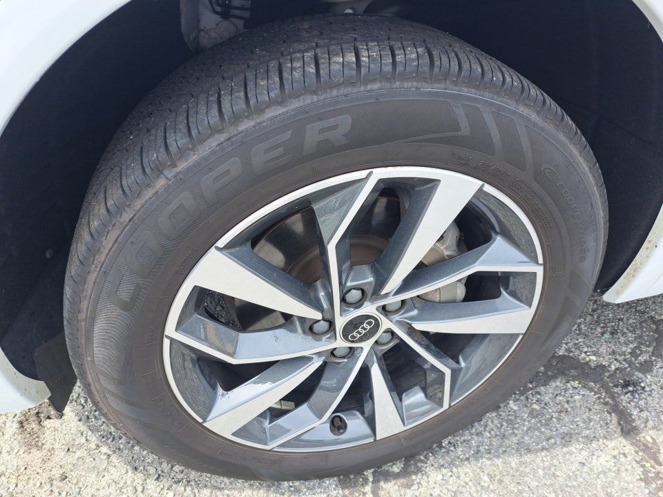 2024 Audi Q5 S line Premium Plus