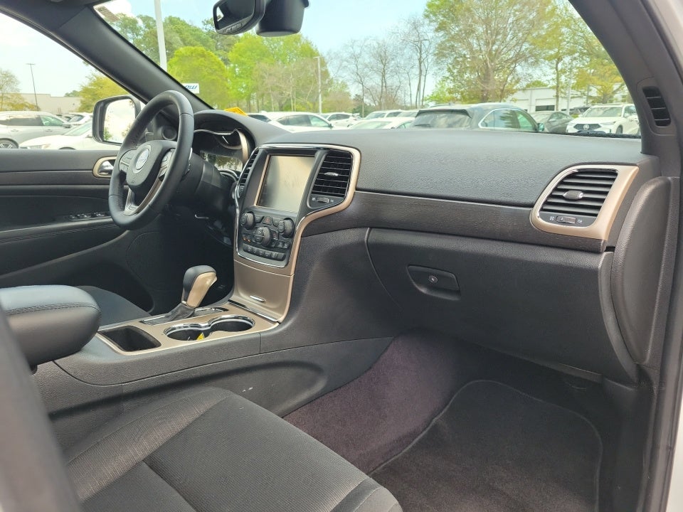 2017 Jeep Grand Cherokee Laredo 4x4