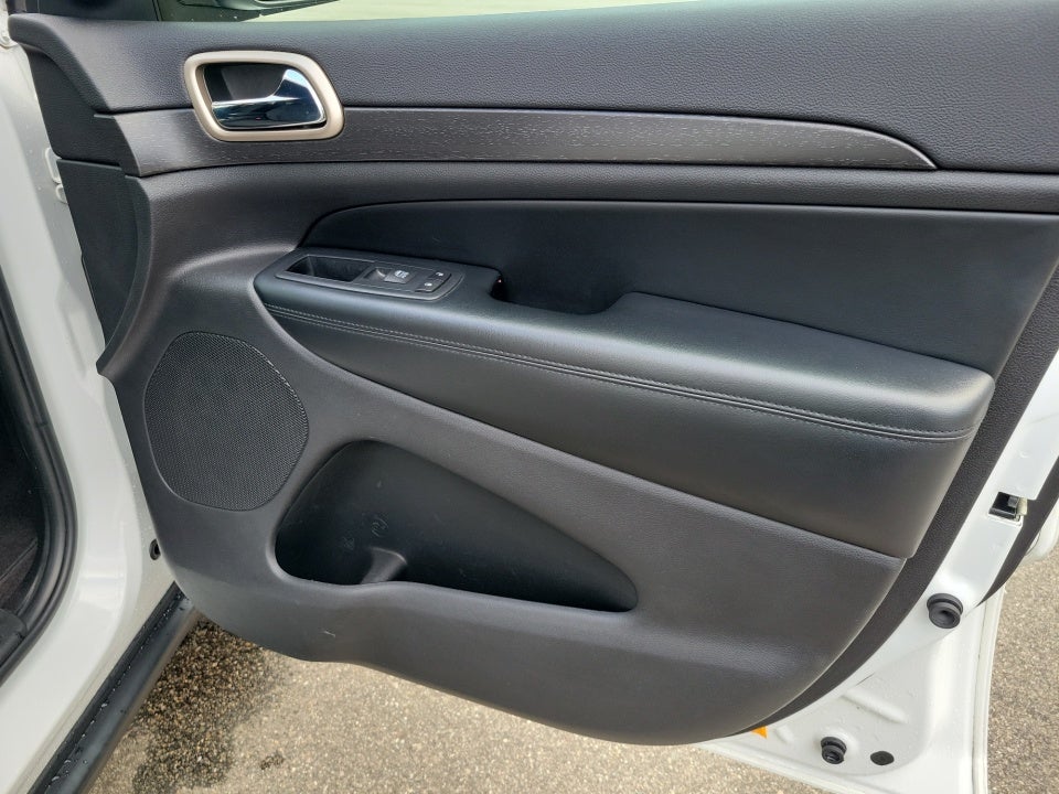 2017 Jeep Grand Cherokee Laredo 4x4