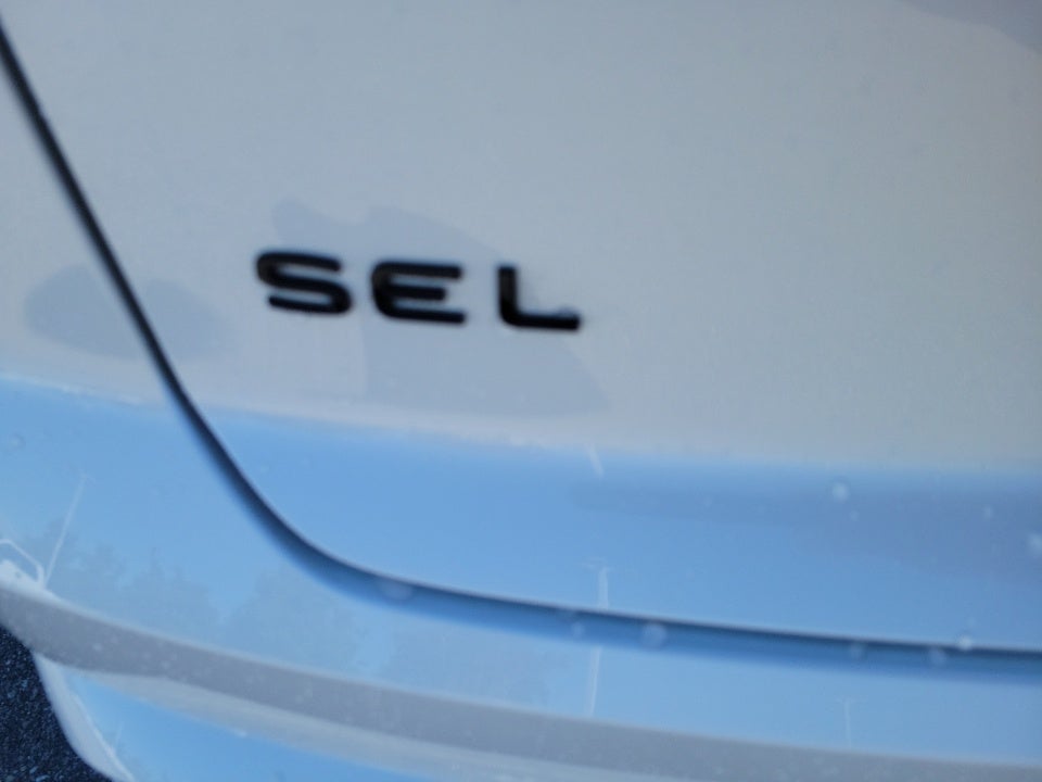 2026 Volkswagen Atlas Cross Sport SEL R-Line Black