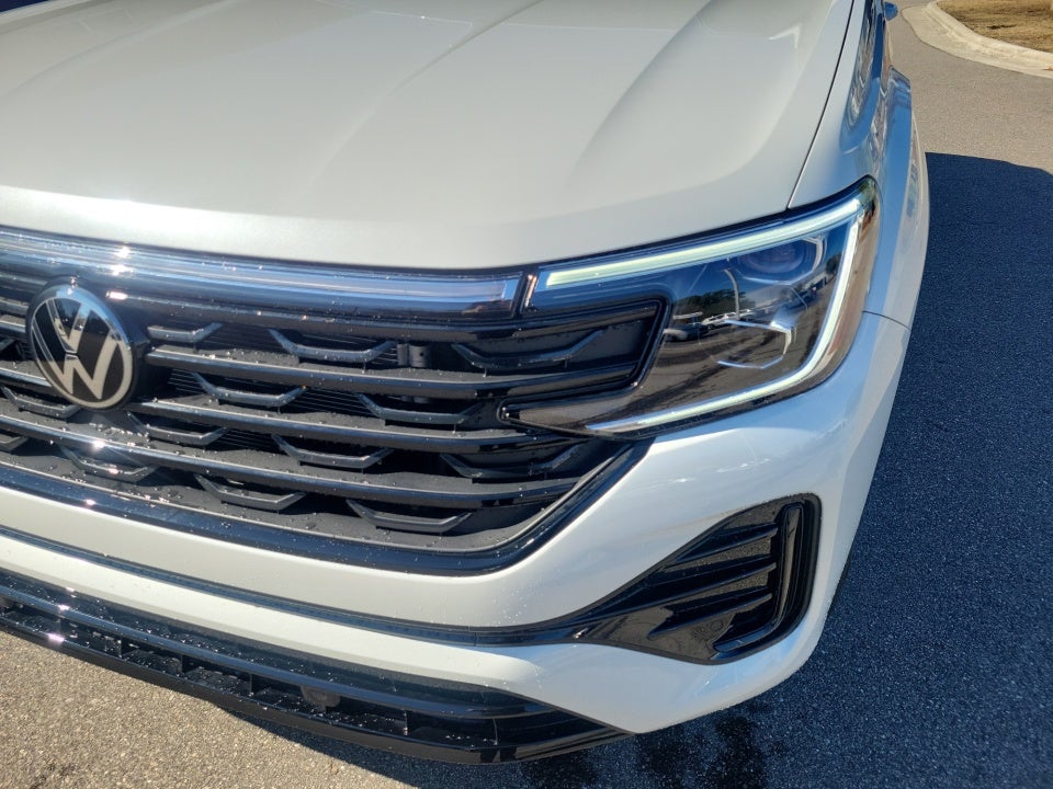 2026 Volkswagen Atlas Cross Sport SEL R-Line Black