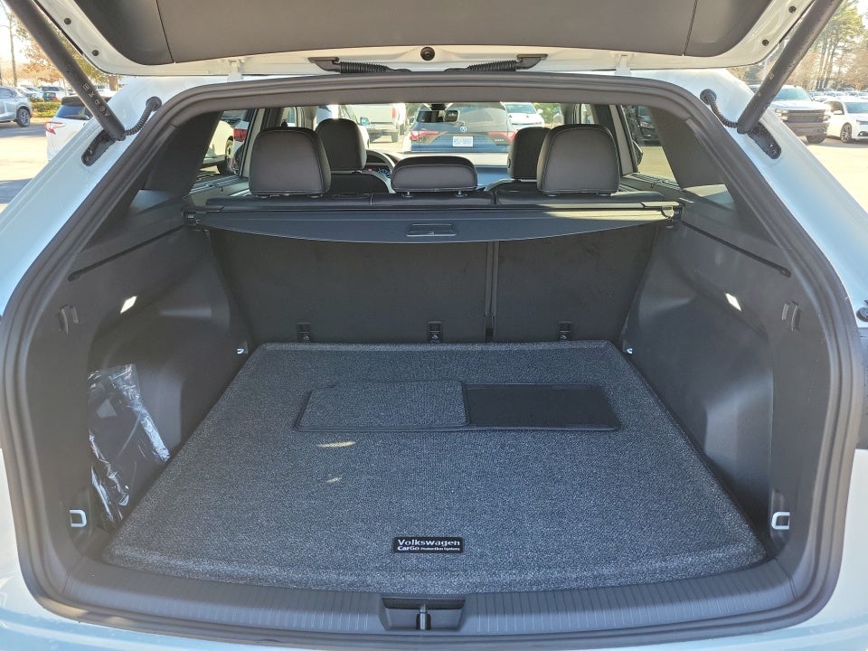 2026 Volkswagen Atlas Cross Sport SEL R-Line Black