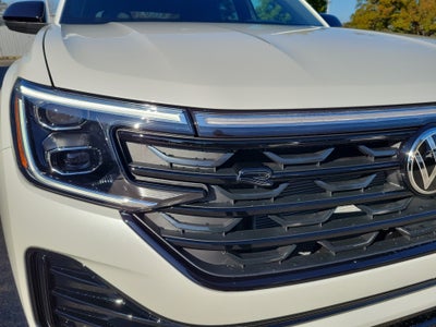 2026 Volkswagen Atlas Cross Sport SEL R-Line Black