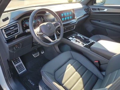 2026 Volkswagen Atlas Cross Sport SEL R-Line Black