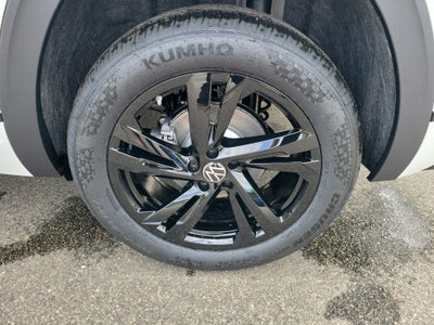 2026 Volkswagen Atlas Cross Sport SEL R-Line Black