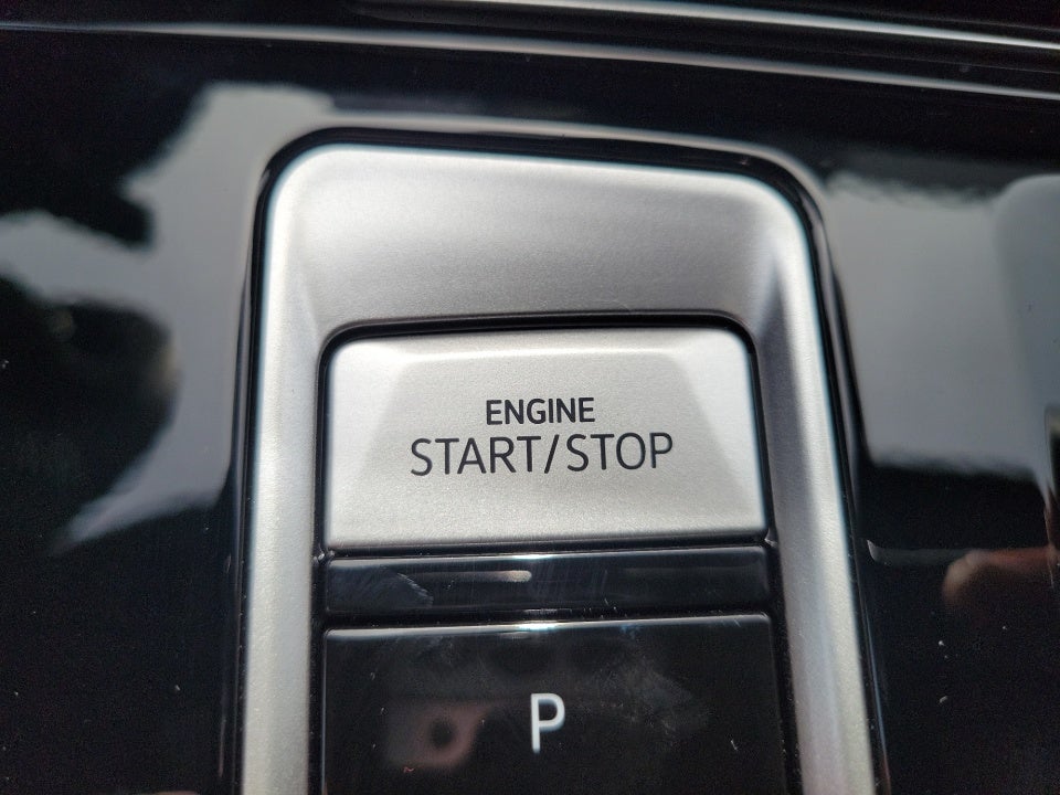 2026 Volkswagen Atlas Cross Sport SEL R-Line Black