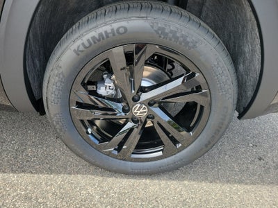 2026 Volkswagen Atlas Cross Sport SEL R-Line Black