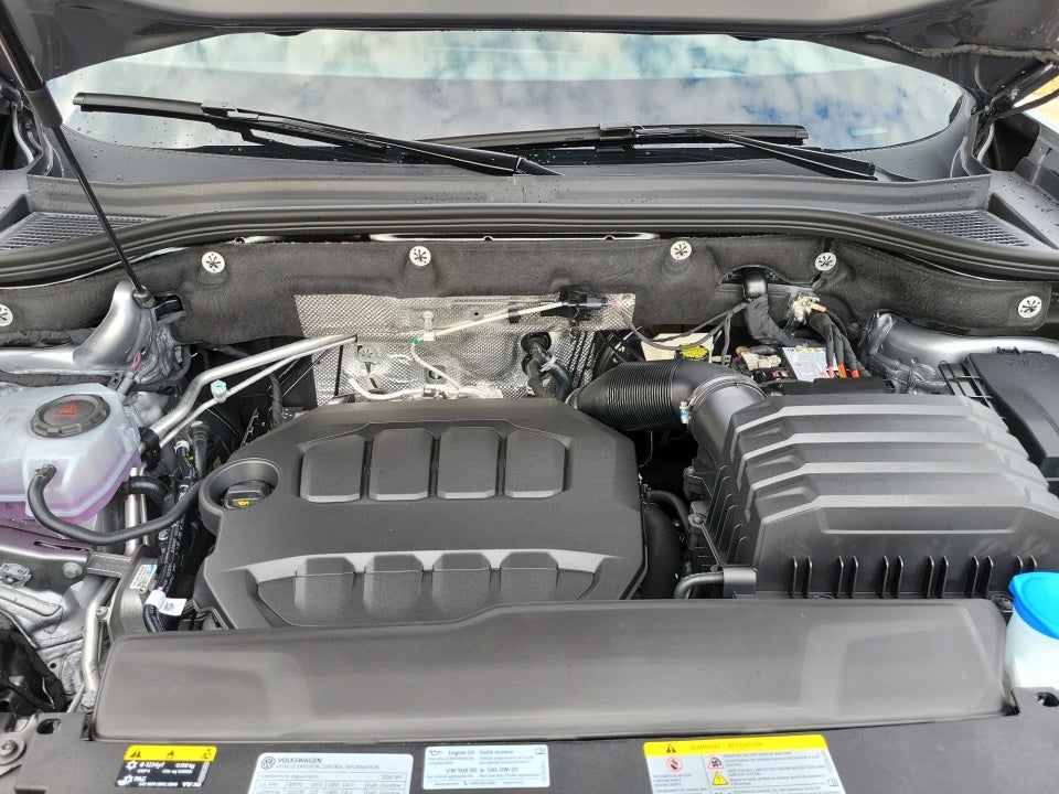 2026 Volkswagen Atlas Cross Sport SEL R-Line Black