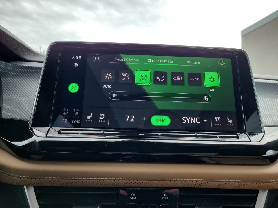 2026 Volkswagen Atlas Cross Sport SEL R-Line Black