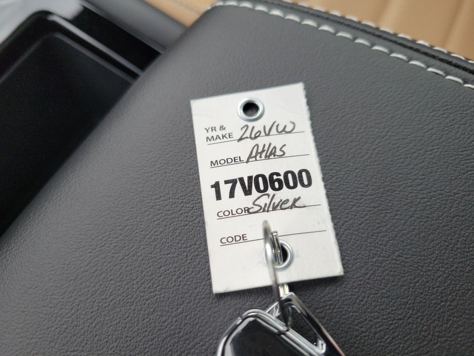 2026 Volkswagen Atlas Cross Sport SEL R-Line Black