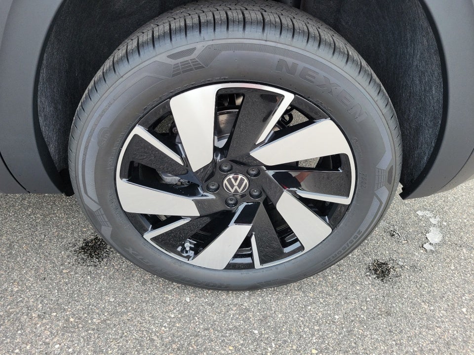 2025 Volkswagen Atlas Cross Sport 2.0T SEL