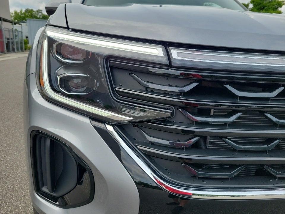 2025 Volkswagen Atlas Cross Sport 2.0T SEL