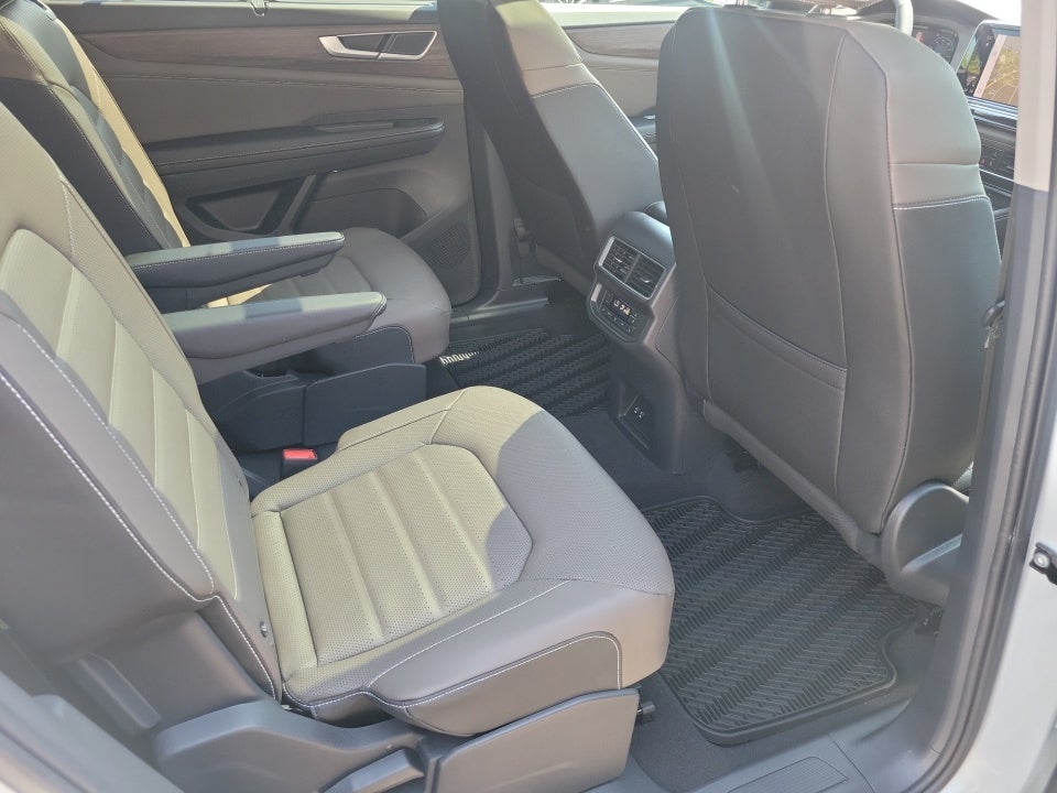 2026 Volkswagen Atlas SEL