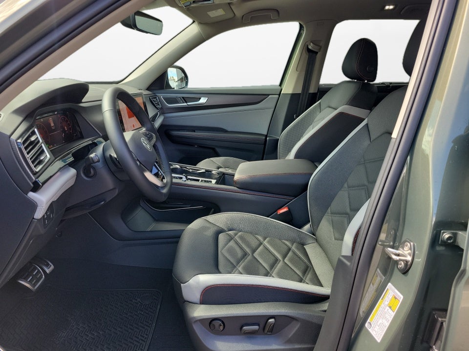 2026 Volkswagen Atlas Peak Edition