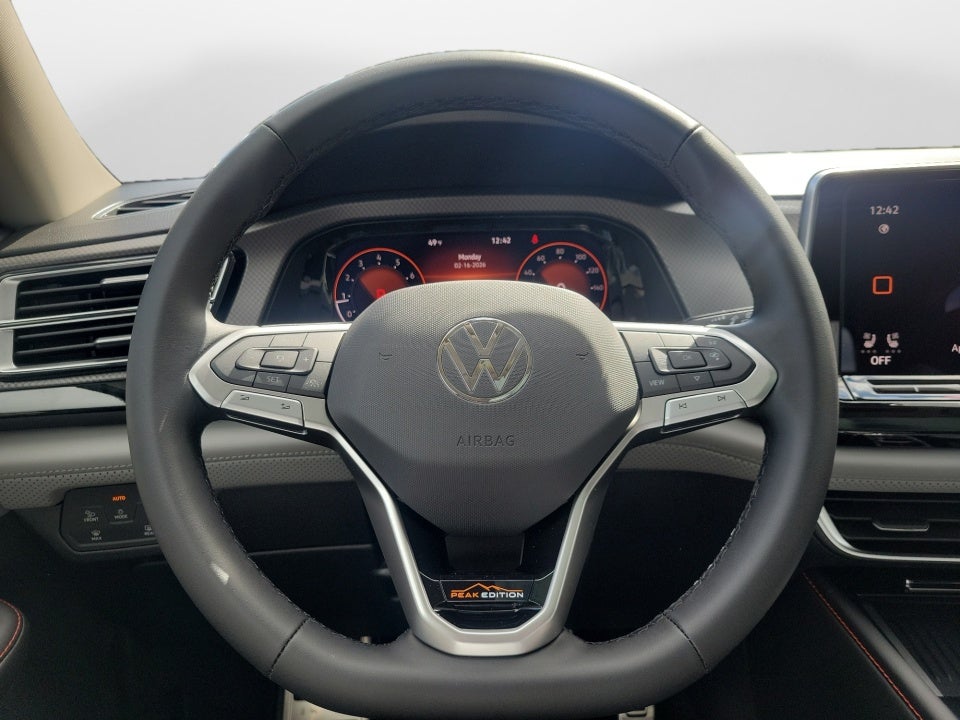 2026 Volkswagen Atlas Peak Edition
