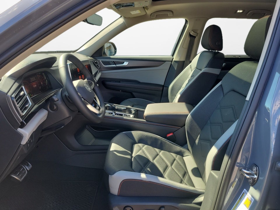 2026 Volkswagen Atlas Peak Edition