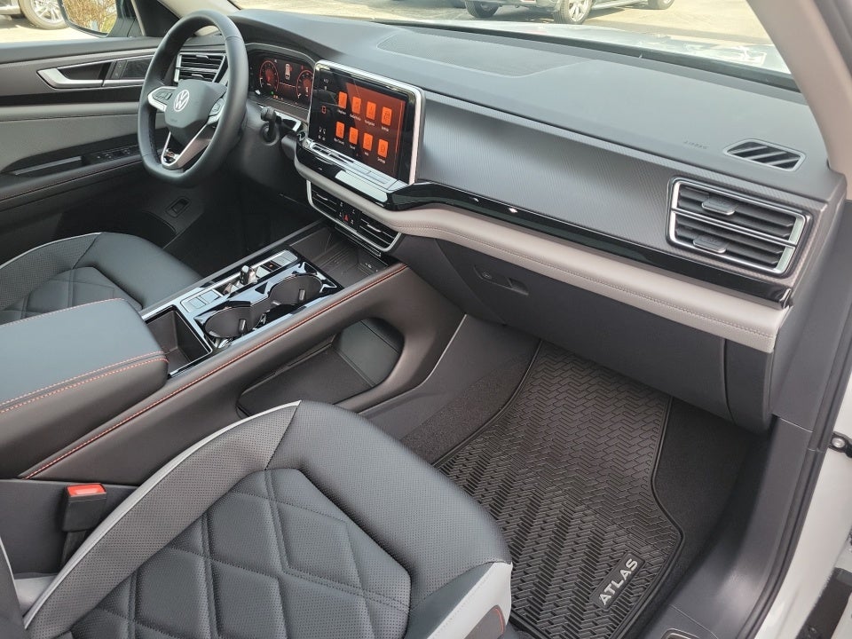 2026 Volkswagen Atlas Peak Edition