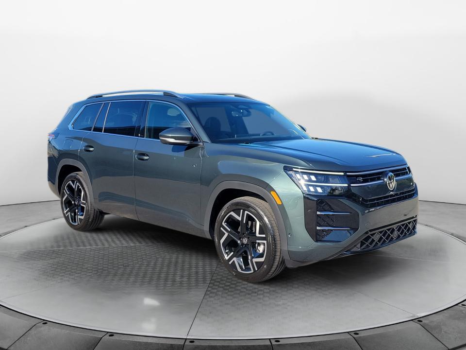 2027 Volkswagen Atlas SEL Premium R-Line