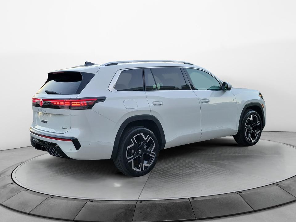 2027 Volkswagen Atlas SEL Premium R-Line
