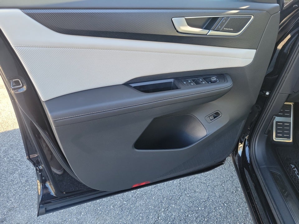 2025 Volkswagen Atlas Cross Sport 2.0T SEL Premium R-Line