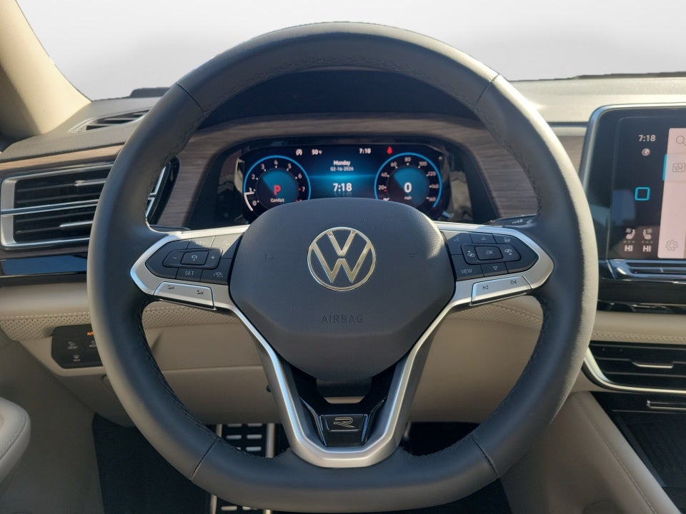 2026 Volkswagen Atlas SEL Premium R-Line