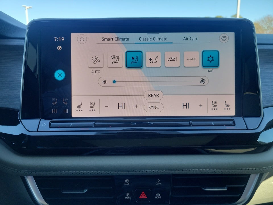 2026 Volkswagen Atlas SEL Premium R-Line