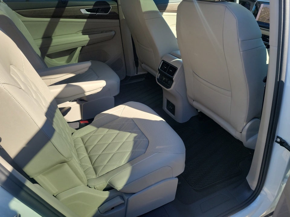 2026 Volkswagen Atlas SEL Premium R-Line