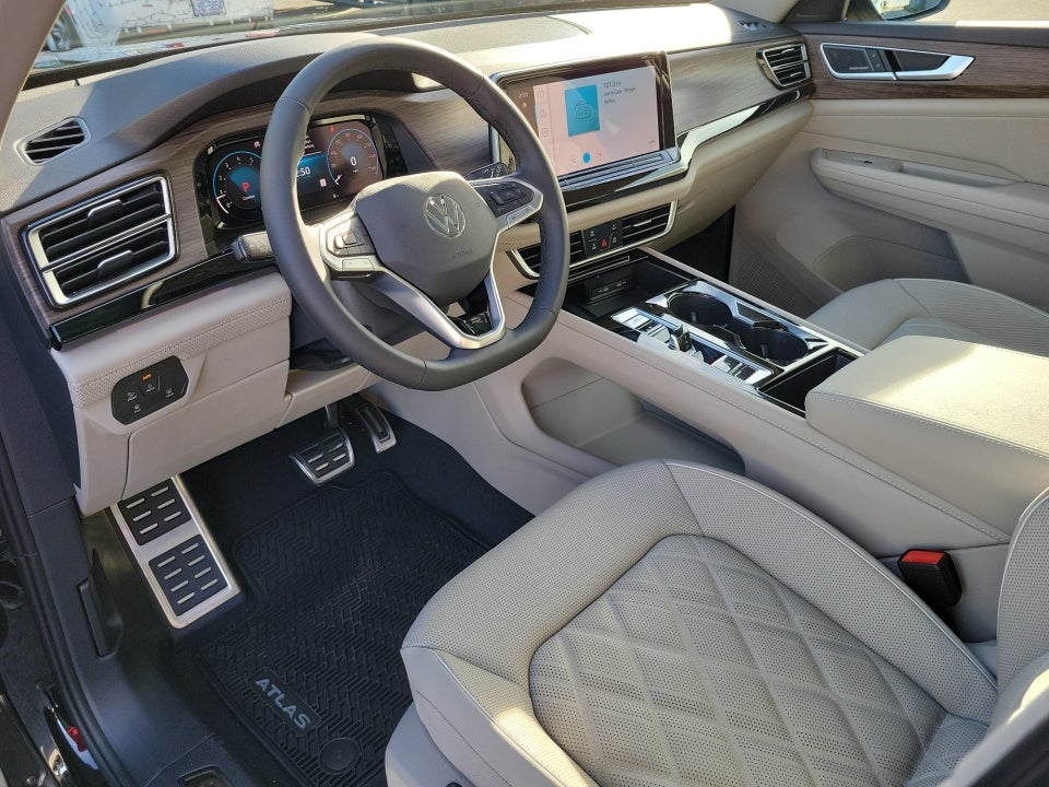 2026 Volkswagen Atlas SEL Premium R-Line