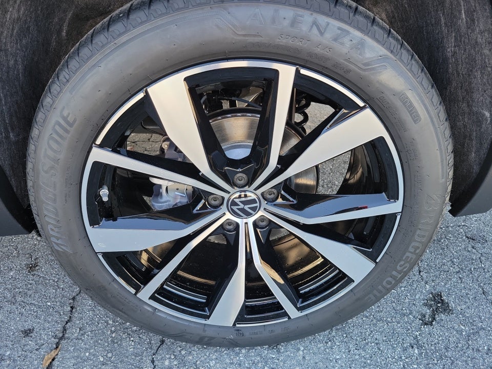 2026 Volkswagen Atlas SEL Premium R-Line