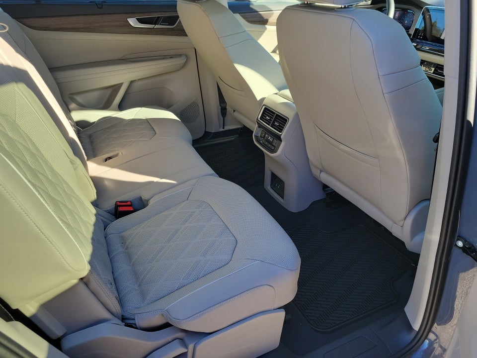 2026 Volkswagen Atlas SEL Premium R-Line