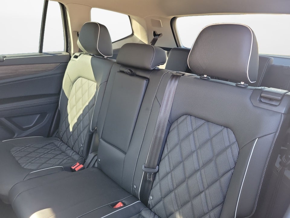 2026 Volkswagen Atlas SEL Premium R-Line