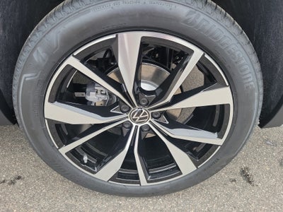 2026 Volkswagen Atlas SEL Premium R-Line