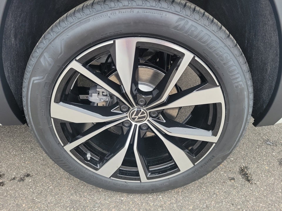 2026 Volkswagen Atlas SEL Premium R-Line