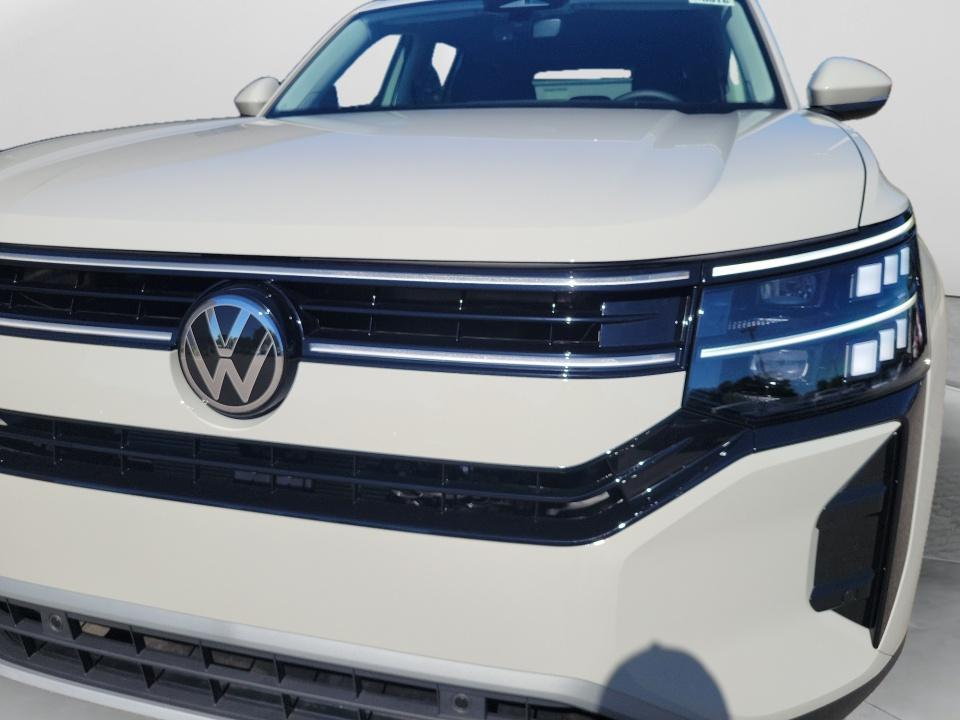 2027 Volkswagen Atlas SE w/Technology