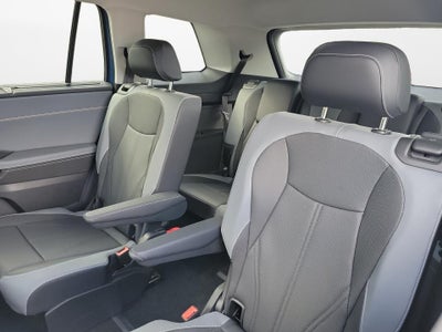 2027 Volkswagen Atlas SE w/Technology