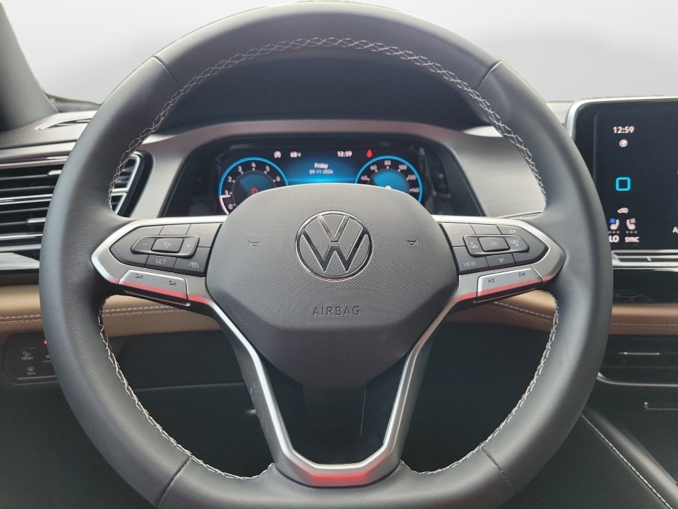 2024 Volkswagen Atlas Cross Sport 2.0T SE w/Technology